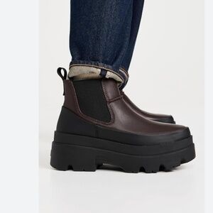 UGG Women's Brisbane Chelsea